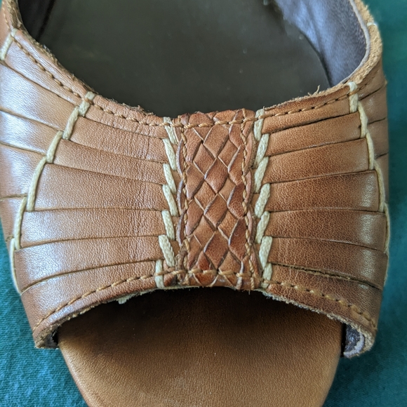 Cole Haan Peek Toe Slip In Woven Leather Flats, size 11B Very good condition. - Picture 5 of 6